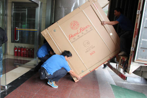 青松乡钢琴贵重工艺品无忧运